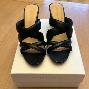 Veronica Beard Black leather Ginny slides never worn, size 8.5 TTS